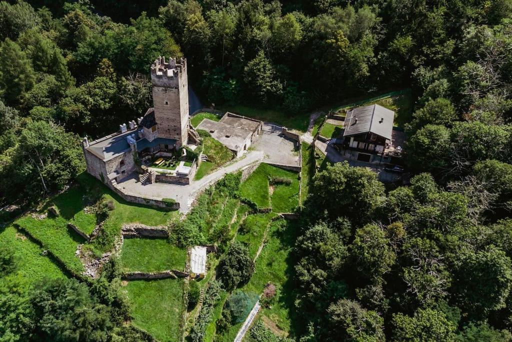 Foppoli Castle, Private 11Th Century Fortress With Panoramic View, Sauna And Hot Tub Overlooking The Valtellina Mazzo di Valtellina Kültér fotó