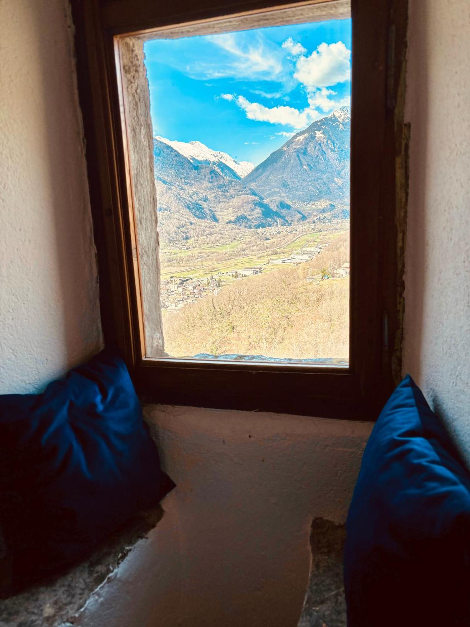 Foppoli Castle, Private 11Th Century Fortress With Panoramic View, Sauna And Hot Tub Overlooking The Valtellina Mazzo di Valtellina Kültér fotó